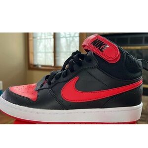 Court Borough mid 2 (gs) 6.5Y.